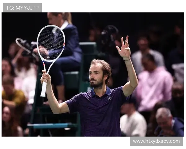 瓦舍罗鏖战阿利亚西姆巴黎大师赛上演硬地巅峰对决